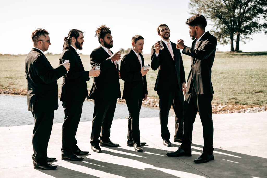 Groomsman at Fox Hollow Wedding venue in Boonville, Mo | Elicia Wilson Photography