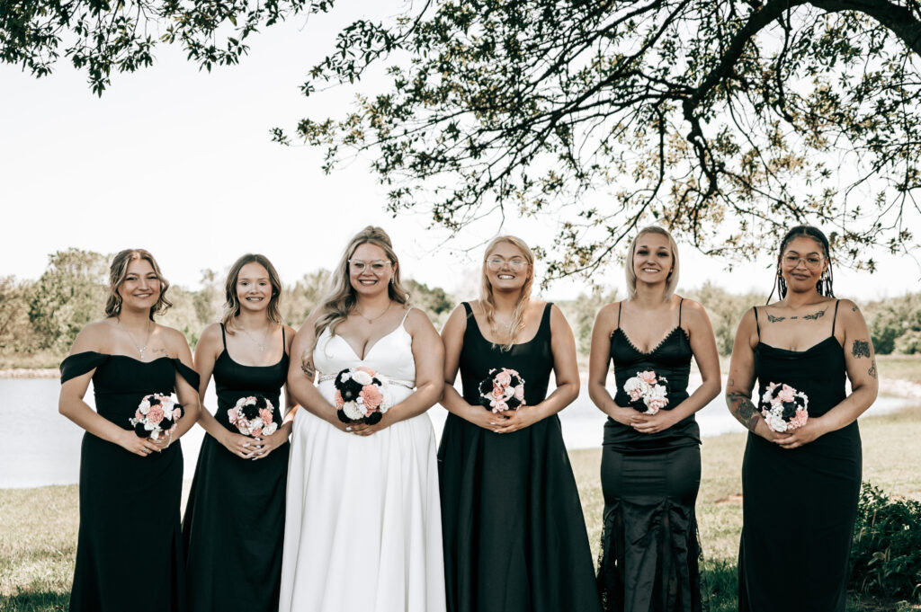 Bridesmaid in Black and Pink at Fox Hollow Wedding Venue in Boonville, Mo | Elicia Wilson Photography