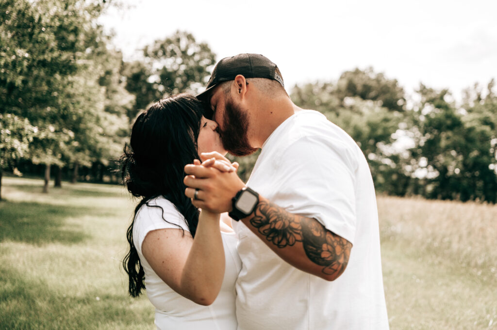 Couples Session Near Columbia, MO | Proposal Locations in Columbia | Elicia Wilson Photography