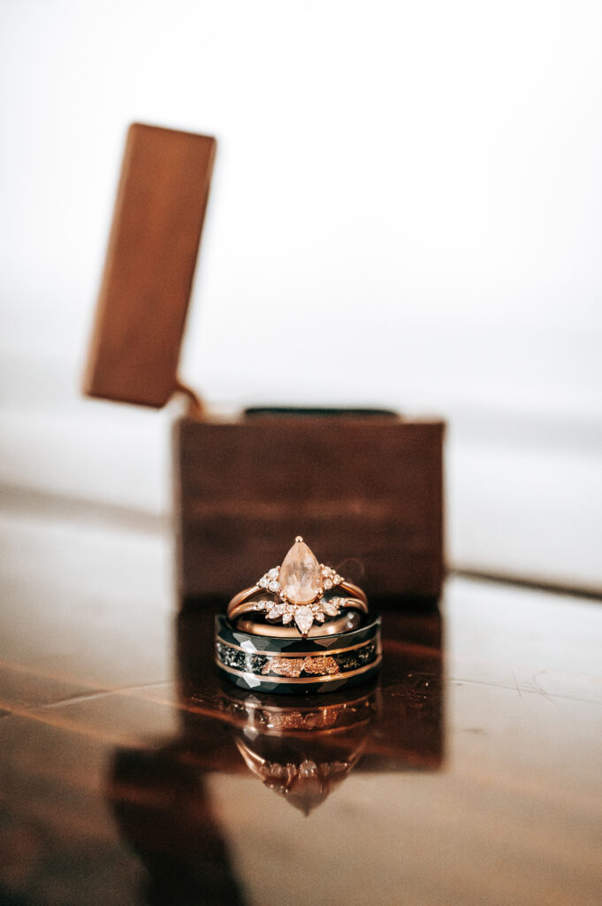 Shelmadine Outfitters LLC & Event Center | Elicia Wilson Photography
| Wedding Ring Box
