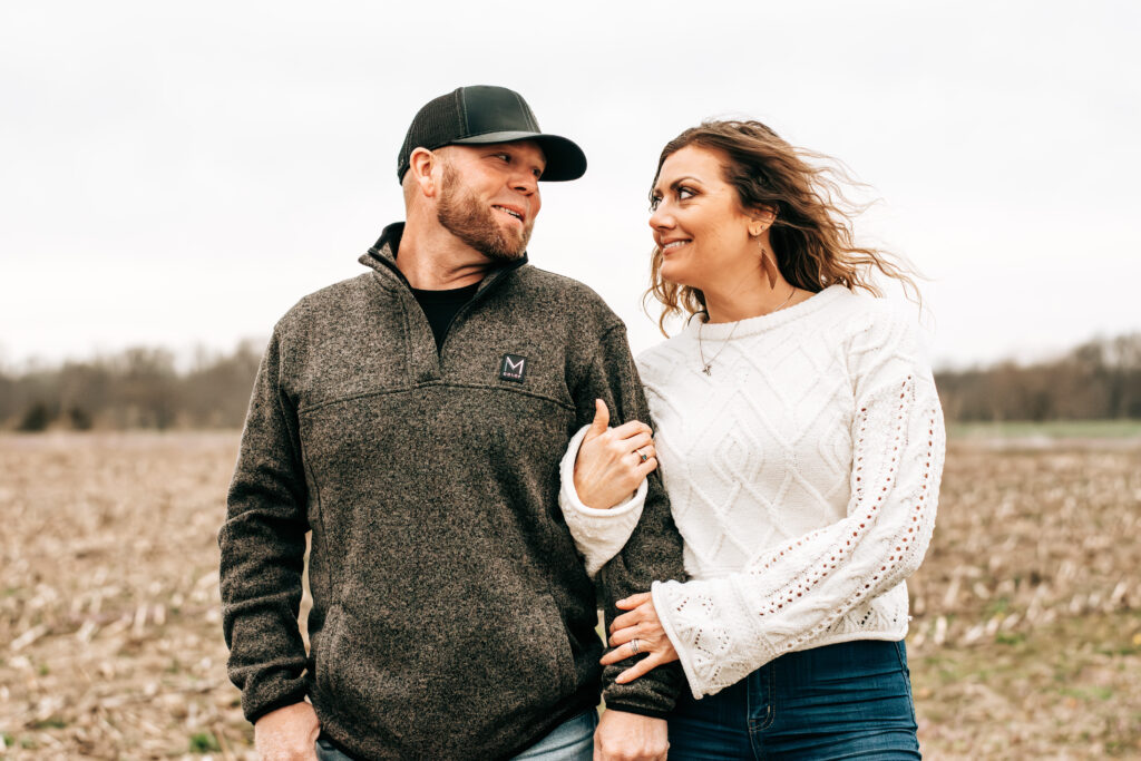 Couple Photos by Elicia Wilson Photography | Moberly Photographer