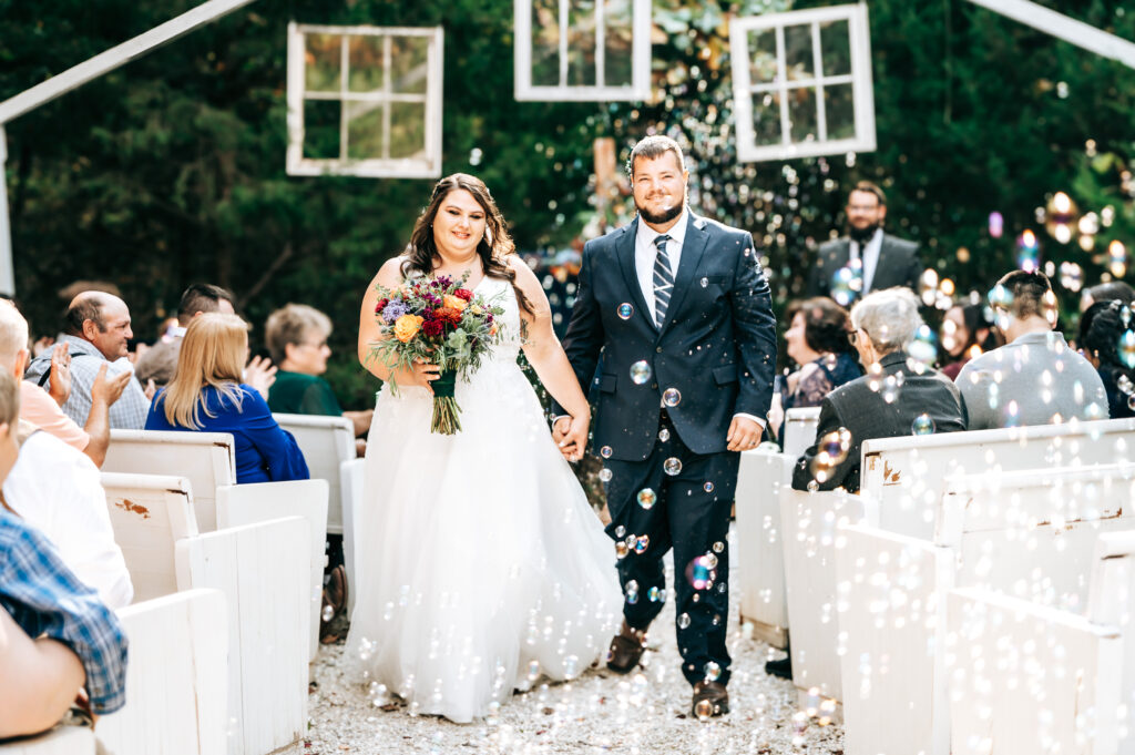 Outdoor Wedding at the Lake of the Ozarks | Outdoor Chapel