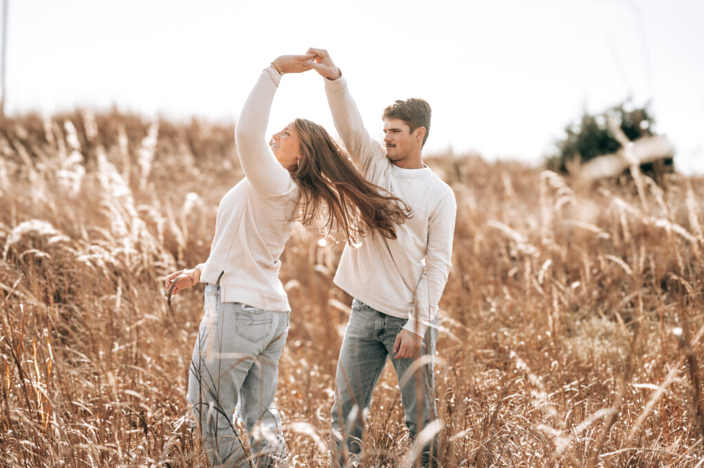 Engagement Photos by Elicia Wilson Photography | Centralia Wedding