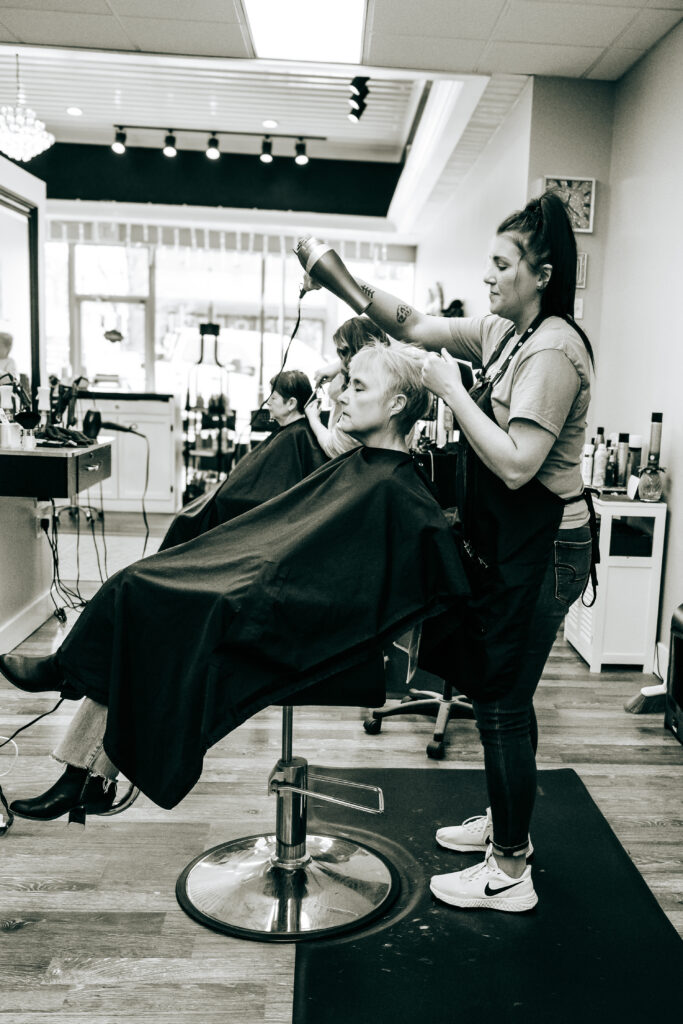 Salon Stylist at Work | Elicia Wilson Photography