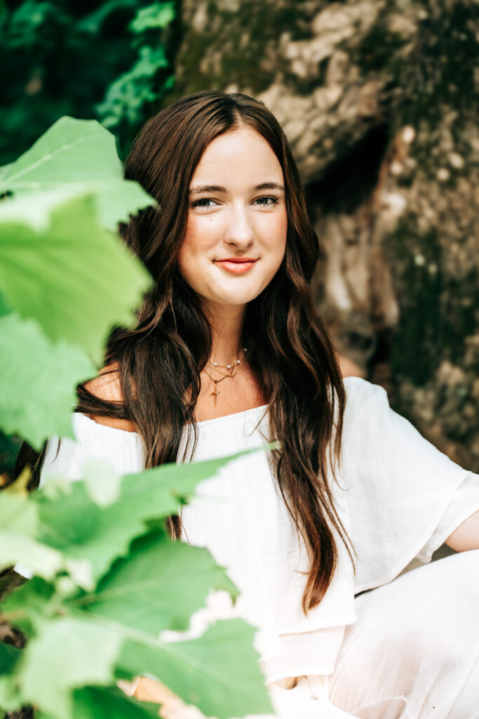 Missouri senior photography inspiration with natural outdoor scenery